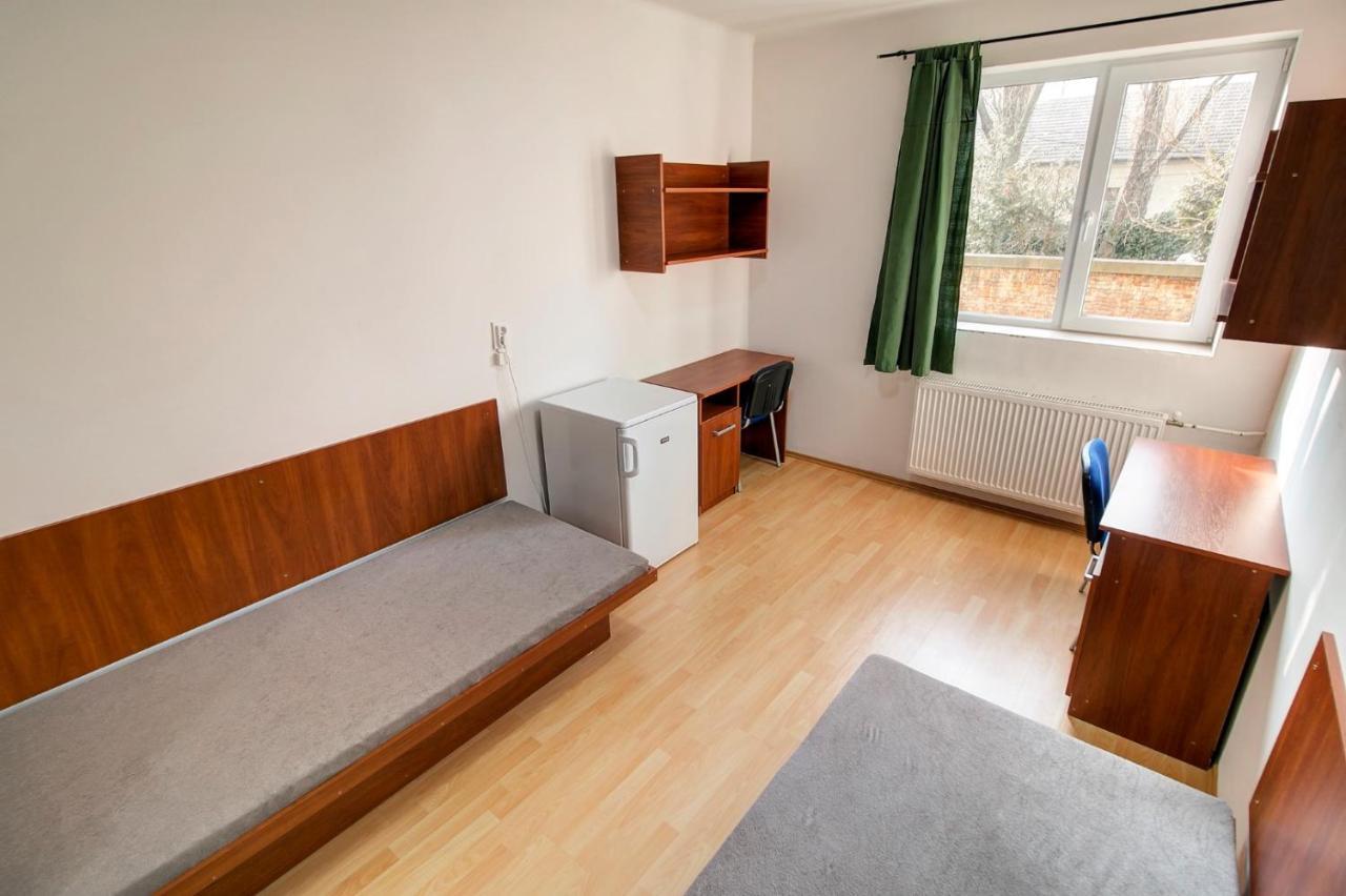 Obudai Diakszallo Boedapest Buitenkant foto